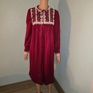 Vintage Gossard Artemis Nightgown Medium Red‎ Lace Trim Tie Neck Lingerie